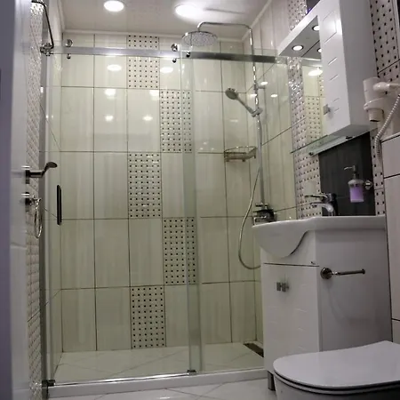 Unbeatable Location - New Lux By Flat Mаnager شقة فارنا